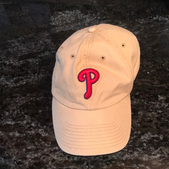 tan phillies hat